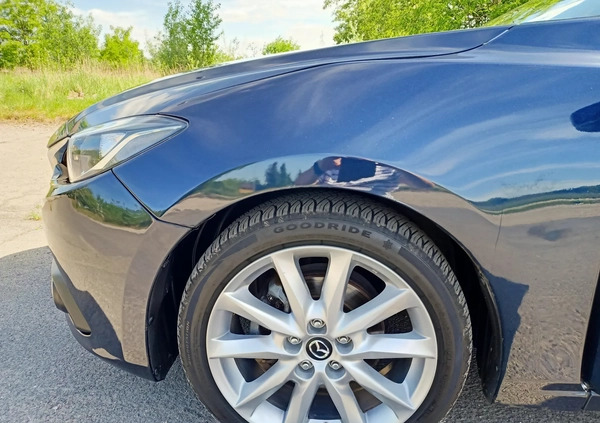 Mazda 3 cena 57900 przebieg: 80778, rok produkcji 2017 z Piaseczno małe 191